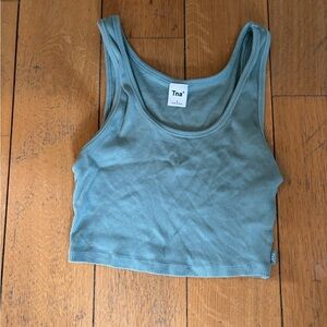 Aritzia crop tank